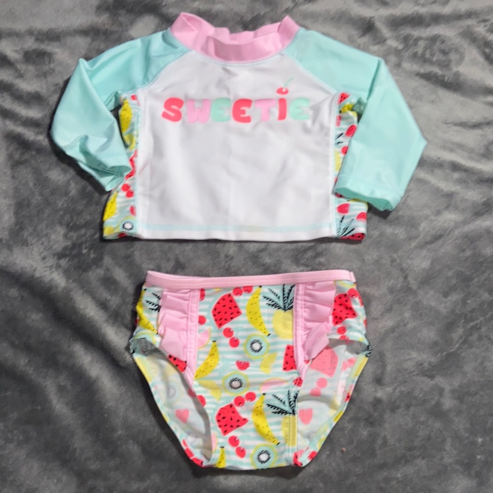 Baby Girls 2 Piece Rashguard Swimsuit Size 6-9 Months